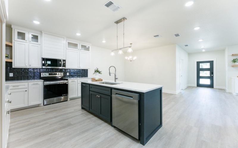 3819 58th Street, Lubbock, TX 79413, 3 Bedrooms Bedrooms, ,2 BathroomsBathrooms,Residential,For Sale,3819 58th Street,0,202603338