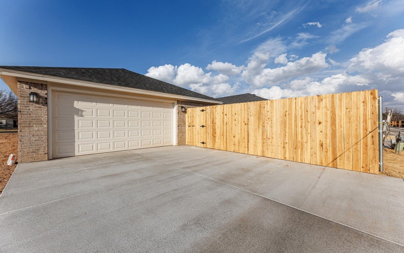 3819 58th Street, Lubbock, TX 79413, 3 Bedrooms Bedrooms, ,2 BathroomsBathrooms,Residential,For Sale,3819 58th Street,0,202603338