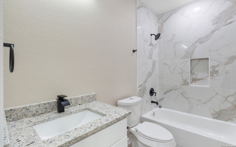 202 Segura, San Antonio, TX 78237, 3 Habitaciones Habitaciones , ,2 BañosBaños,Residential,En Venta,202 Segura,0,1945538