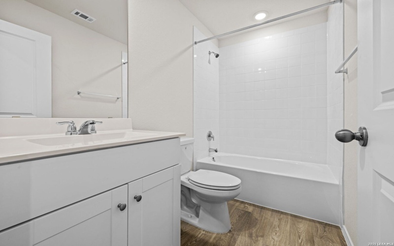 718 Jennifer Way, New Braunfels, TX 78130, 3 Habitaciones Habitaciones , ,2 BañosBaños,Residential,En Venta,718 Jennifer Way,0,1948404