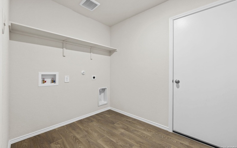 718 Jennifer Way, New Braunfels, TX 78130, 3 Habitaciones Habitaciones , ,2 BañosBaños,Residential,En Venta,718 Jennifer Way,0,1948404