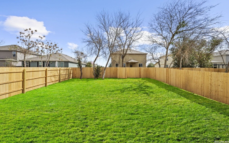 742 Jennifer Way, New Braunfels, TX 78130, 4 Habitaciones Habitaciones , ,2 BañosBaños,Residential,En Venta,742 Jennifer Way,0,1948407