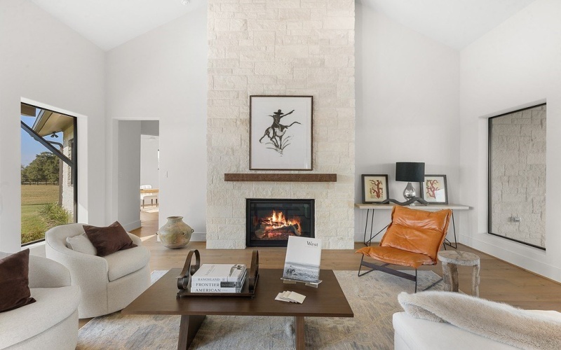 4961 Hartfield Road, Round Top, TX 78954, 4 Habitaciones Habitaciones , ,5 BañosBaños,Granja,En Venta,4961 Hartfield Road,0,155406