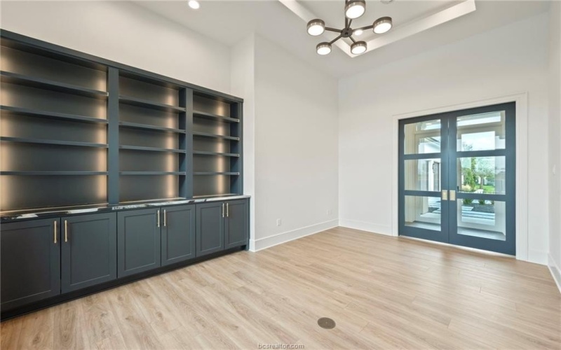 5105 Miramont Circle, Bryan, TX 77802, 4 Bedrooms Bedrooms, ,6 BathroomsBathrooms,Residential,For Sale,5105 Miramont Circle,0,26003125