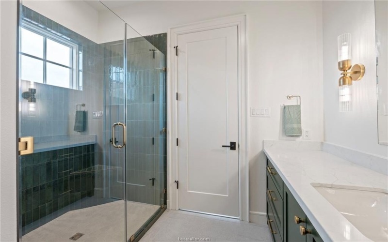 5105 Miramont Circle, Bryan, TX 77802, 4 Bedrooms Bedrooms, ,6 BathroomsBathrooms,Residential,For Sale,5105 Miramont Circle,0,26003125