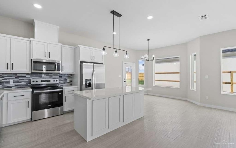 2404 Cardinal Drive, Weslaco, TX 78599, 4 Bedrooms Bedrooms, ,2 BathroomsBathrooms,Residential,For Sale,2404 Cardinal Drive,0,488368