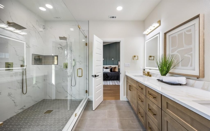 1503 Doyle Avenue, Dallas, TX 75203, 5 Habitaciones Habitaciones , ,5 BañosBaños,Residential,En Venta,1503 Doyle Avenue,0,21167463