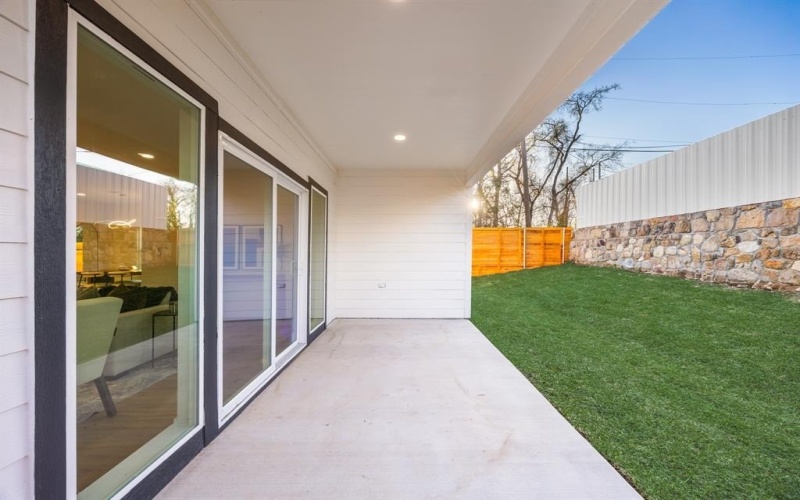 1503 Doyle Avenue, Dallas, TX 75203, 5 Habitaciones Habitaciones , ,5 BañosBaños,Residential,En Venta,1503 Doyle Avenue,0,21167463