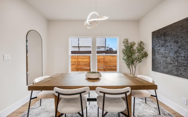 1503 Doyle Avenue, Dallas, TX 75203, 5 Habitaciones Habitaciones , ,5 BañosBaños,Residential,En Venta,1503 Doyle Avenue,0,21167463