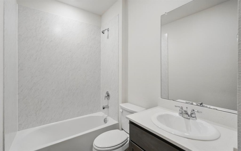 2040 Bobby Ashcraft Drive, Lindale, TX 75771, 4 Bedrooms Bedrooms, ,2 BathroomsBathrooms,Residential,For Sale,2040 Bobby Ashcraft Drive,0,21207678