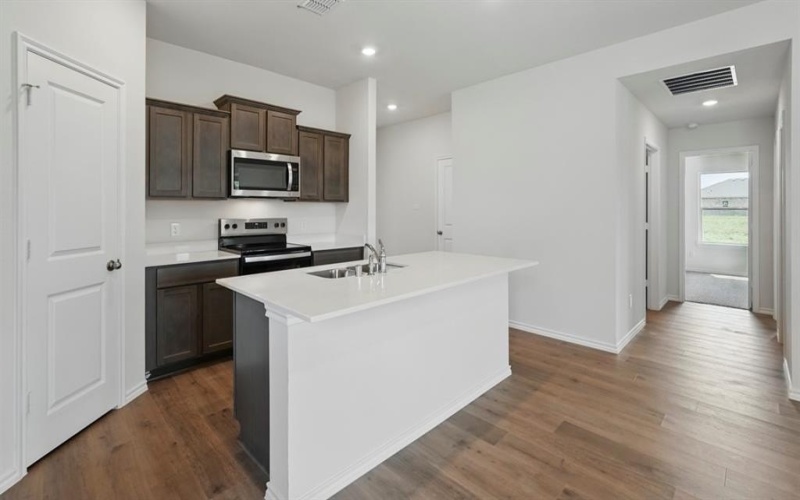 2040 Bobby Ashcraft Drive, Lindale, TX 75771, 4 Bedrooms Bedrooms, ,2 BathroomsBathrooms,Residential,For Sale,2040 Bobby Ashcraft Drive,0,21207678