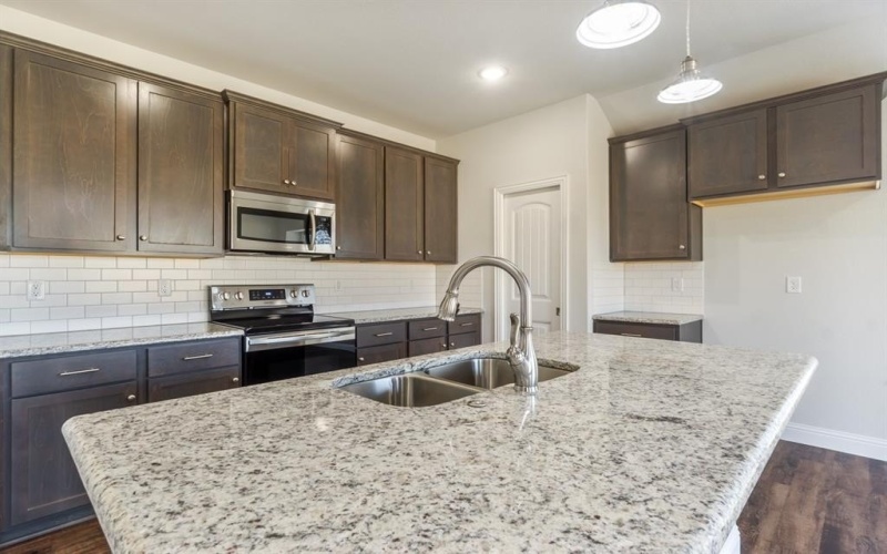 112 Jay Street, Hillsboro, TX 76645, 3 Bedrooms Bedrooms, ,2 BathroomsBathrooms,Residential,For Sale,112 Jay Street,0,21207704