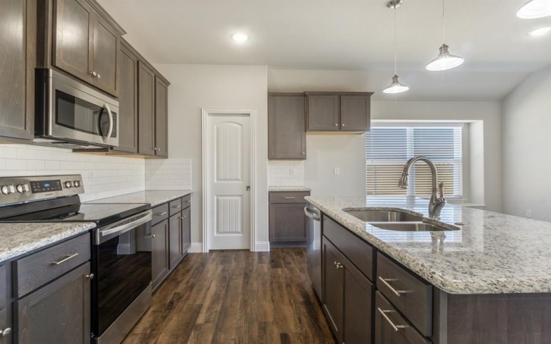 112 Jay Street, Hillsboro, TX 76645, 3 Bedrooms Bedrooms, ,2 BathroomsBathrooms,Residential,For Sale,112 Jay Street,0,21207704