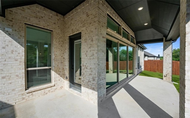 2209 Pelican Drive, Mansfield, TX 76063, 4 Bedrooms Bedrooms, ,3 BathroomsBathrooms,Residential,For Sale,2209 Pelican Drive,0,21207830