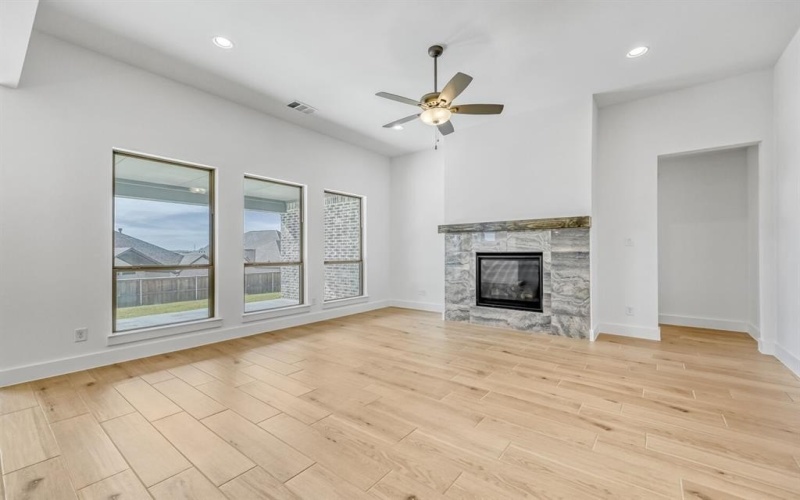 147 Derrett Lane, Rhome, TX 76078, 4 Bedrooms Bedrooms, ,3 BathroomsBathrooms,Residential,For Sale,147 Derrett Lane,0,21207882