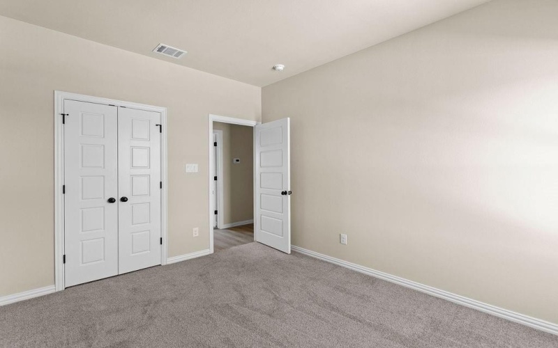 221 Marble Creek Drive, Fort Worth, TX 76131, 4 Bedrooms Bedrooms, ,2 BathroomsBathrooms,Residential,For Sale,221 Marble Creek Drive,0,21208127