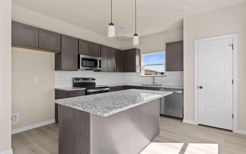 221 Marble Creek Drive, Fort Worth, TX 76131, 4 Bedrooms Bedrooms, ,2 BathroomsBathrooms,Residential,For Sale,221 Marble Creek Drive,0,21208127