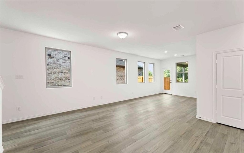 14204 Gallatin Street, Pilot Point, TX 76258, 4 Bedrooms Bedrooms, ,2 BathroomsBathrooms,Residential,For Sale,14204 Gallatin Street,0,21208150