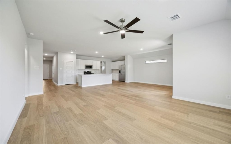 5721 Rushing River Way, McKinney, TX 75071, 3 Habitaciones Habitaciones , ,2 BañosBaños,Residential,En Venta,5721 Rushing River Way,0,21208243