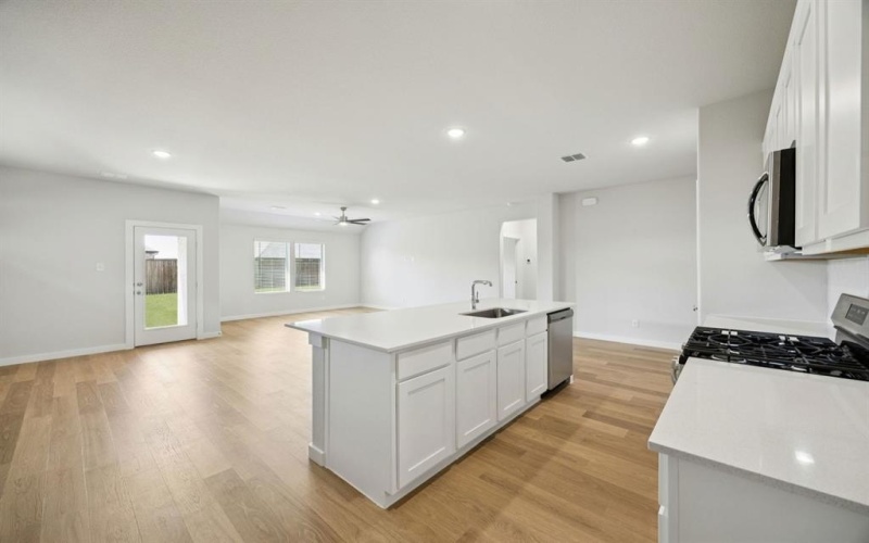 5721 Rushing River Way, McKinney, TX 75071, 3 Habitaciones Habitaciones , ,2 BañosBaños,Residential,En Venta,5721 Rushing River Way,0,21208243