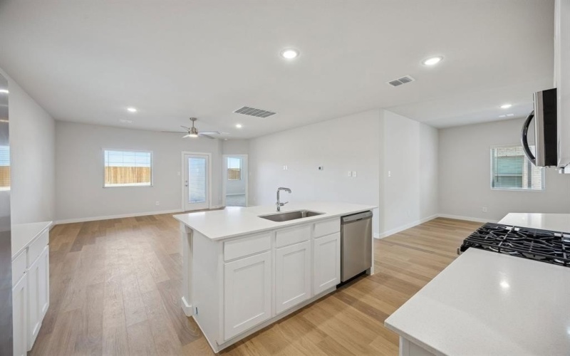 602 Green Grass Drive, McKinney, TX 75071, 4 Habitaciones Habitaciones , ,2 BañosBaños,Residential,En Venta,602 Green Grass Drive,0,21208281