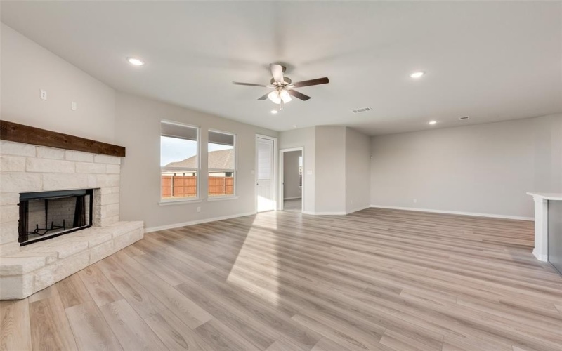 1253 Colca Drive, Springtown, TX 76082, 3 Bedrooms Bedrooms, ,2 BathroomsBathrooms,Residential,For Sale,1253 Colca Drive,20713862