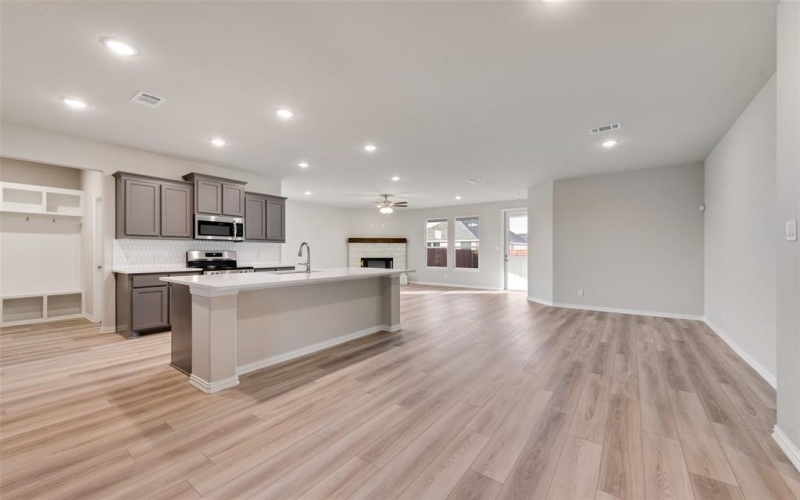1253 Colca Drive, Springtown, TX 76082, 3 Bedrooms Bedrooms, ,2 BathroomsBathrooms,Residential,For Sale,1253 Colca Drive,20713862