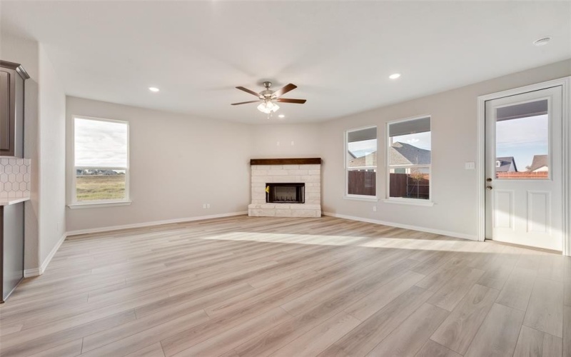 1253 Colca Drive, Springtown, TX 76082, 3 Bedrooms Bedrooms, ,2 BathroomsBathrooms,Residential,For Sale,1253 Colca Drive,20713862
