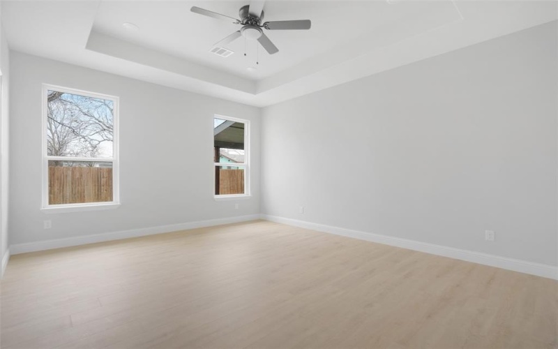 407 E Willingham Street, Cleburne, TX 76031, 3 Bedrooms Bedrooms, ,2 BathroomsBathrooms,Residential,For Sale,407 E Willingham Street,0,21208462