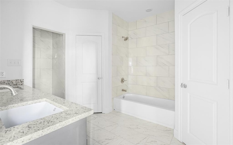 407 E Willingham Street, Cleburne, TX 76031, 3 Bedrooms Bedrooms, ,2 BathroomsBathrooms,Residential,For Sale,407 E Willingham Street,0,21208462