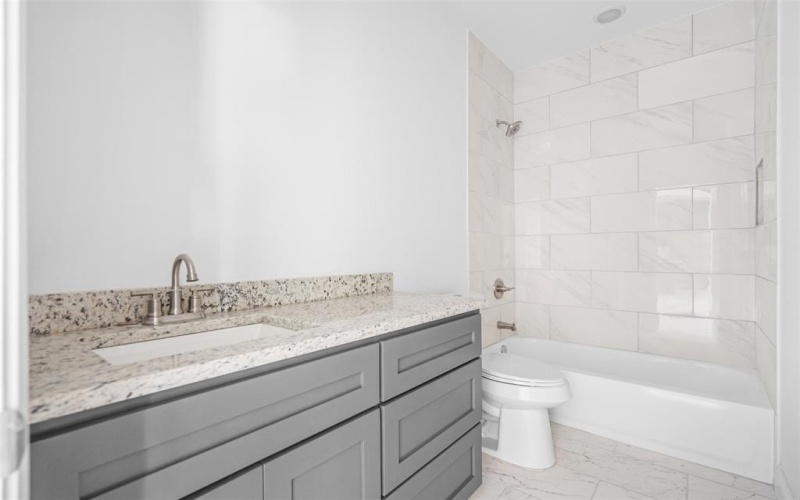 407 E Willingham Street, Cleburne, TX 76031, 3 Bedrooms Bedrooms, ,2 BathroomsBathrooms,Residential,For Sale,407 E Willingham Street,0,21208462