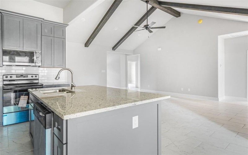 407 E Willingham Street, Cleburne, TX 76031, 3 Bedrooms Bedrooms, ,2 BathroomsBathrooms,Residential,For Sale,407 E Willingham Street,0,21208462