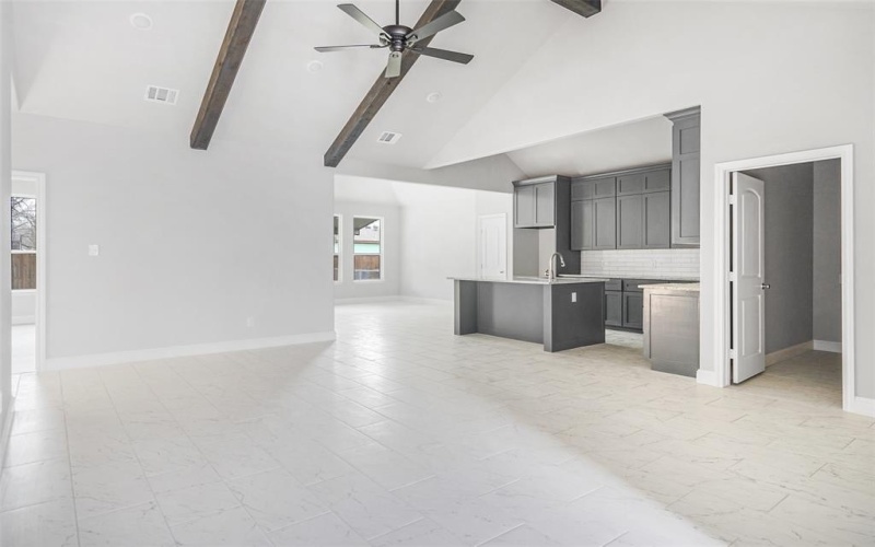 407 E Willingham Street, Cleburne, TX 76031, 3 Bedrooms Bedrooms, ,2 BathroomsBathrooms,Residential,For Sale,407 E Willingham Street,0,21208462