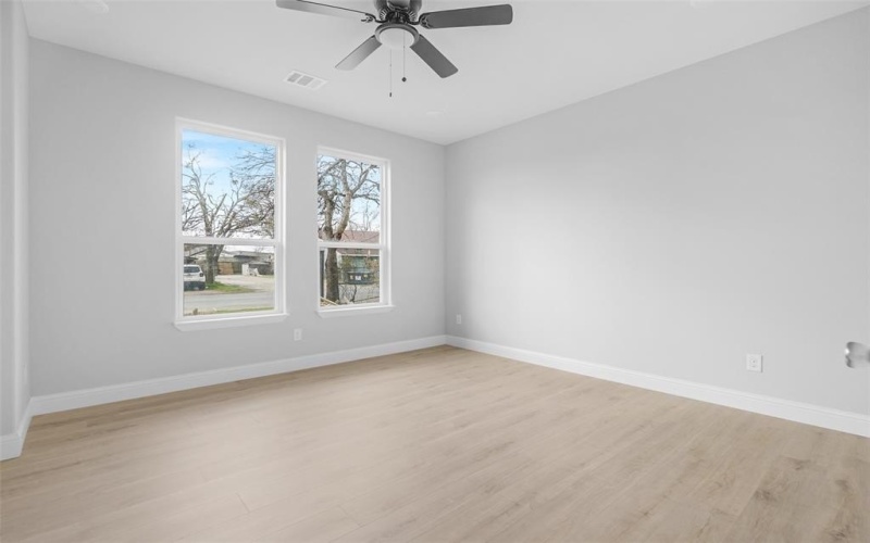 407 E Willingham Street, Cleburne, TX 76031, 3 Bedrooms Bedrooms, ,2 BathroomsBathrooms,Residential,For Sale,407 E Willingham Street,0,21208462