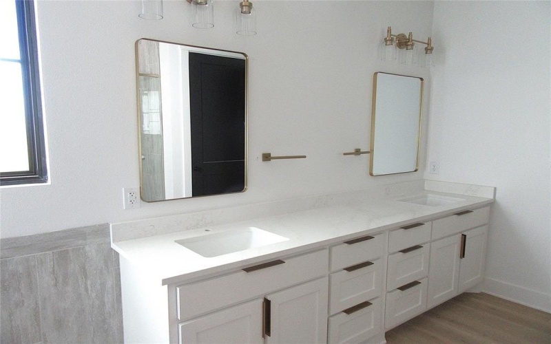 611 Willow Moon Ranch Road, Crawford, TX 76638, 4 Bedrooms Bedrooms, ,3 BathroomsBathrooms,Residential,For Sale,611 Willow Moon Ranch Road,0,21194810