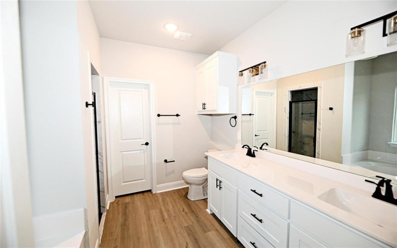 1412 Mason Street, Bowie, TX 76230, 3 Bedrooms Bedrooms, ,2 BathroomsBathrooms,Residential,For Sale,1412 Mason Street,20697801