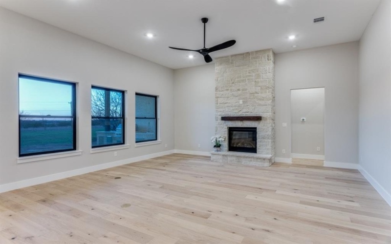 6306 Starlight Ranch Road, Godley, TX 76044, 4 Habitaciones Habitaciones , ,3 BañosBaños,Residential,En Venta,6306 Starlight Ranch Road,0,21199486