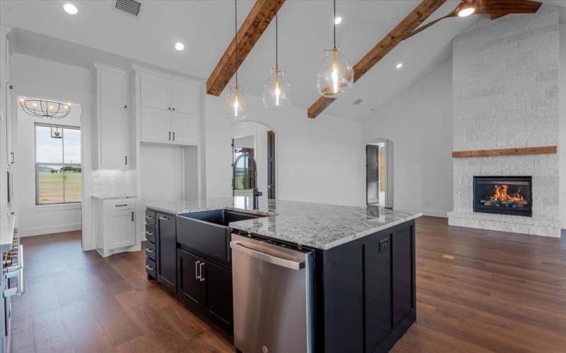 12721 W 4, Godley, TX 76044, 4 Bedrooms Bedrooms, ,3 BathroomsBathrooms,Residential,For Sale,12721 W 4,0,21200888