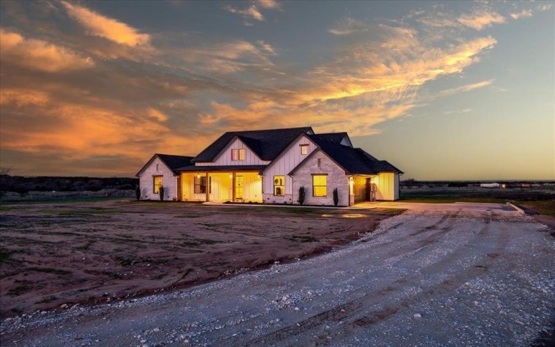 12721 W 4, Godley, TX 76044, 4 Bedrooms Bedrooms, ,3 BathroomsBathrooms,Residential,For Sale,12721 W 4,0,21200888