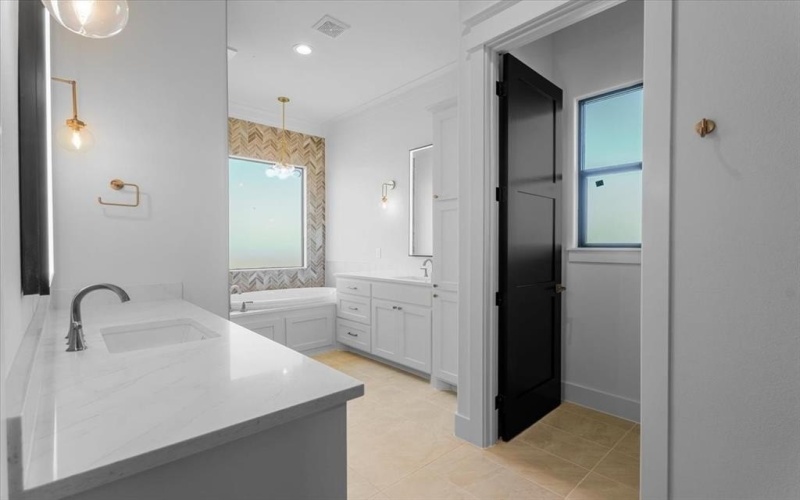 12721 W 4, Godley, TX 76044, 4 Bedrooms Bedrooms, ,3 BathroomsBathrooms,Residential,For Sale,12721 W 4,0,21200888