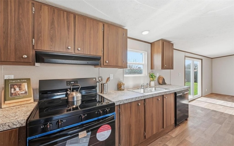 2504 Willow Oak Lane, Burleson, TX 76028, 4 Habitaciones Habitaciones , ,2 BañosBaños,Residential,En Venta,2504 Willow Oak Lane,0,21203921