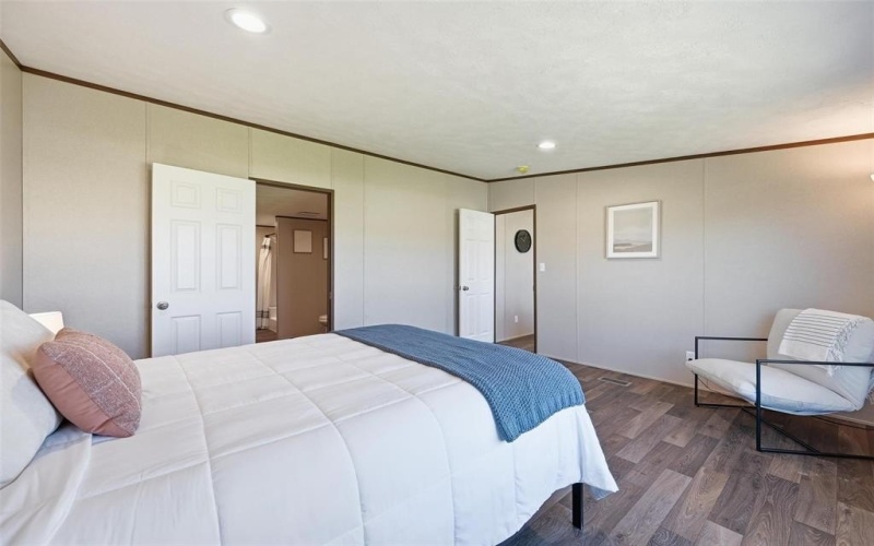 2504 Willow Oak Lane, Burleson, TX 76028, 4 Habitaciones Habitaciones , ,2 BañosBaños,Residential,En Venta,2504 Willow Oak Lane,0,21203921