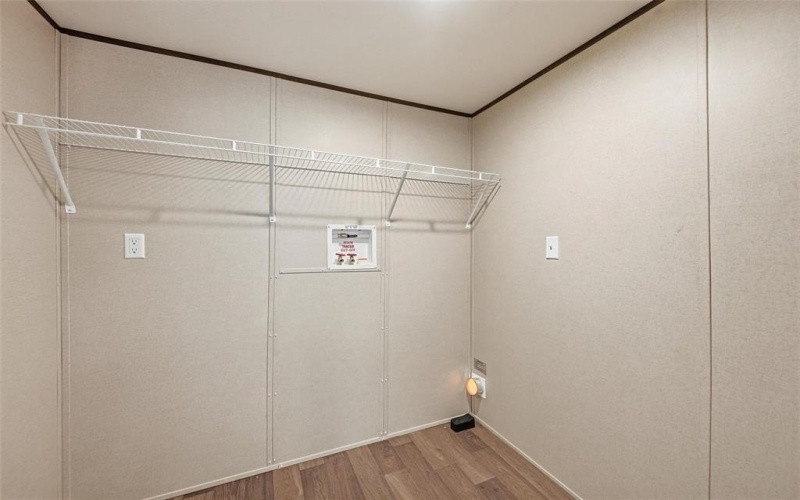 2504 Willow Oak Lane, Burleson, TX 76028, 4 Habitaciones Habitaciones , ,2 BañosBaños,Residential,En Venta,2504 Willow Oak Lane,0,21203921