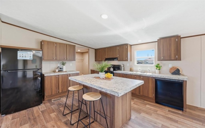 2504 Willow Oak Lane, Burleson, TX 76028, 4 Habitaciones Habitaciones , ,2 BañosBaños,Residential,En Venta,2504 Willow Oak Lane,0,21203921