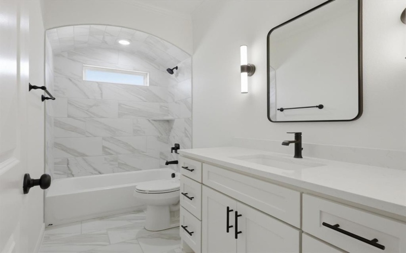 2009 Downslope Lane, Weatherford, TX 76087, 4 Bedrooms Bedrooms, ,3 BathroomsBathrooms,Residential,For Sale,2009 Downslope Lane,0,21204043