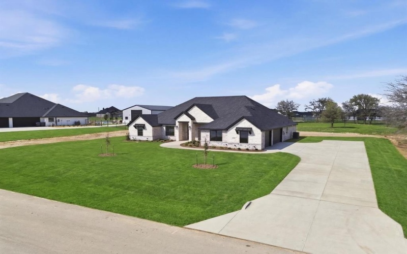 2009 Downslope Lane, Weatherford, TX 76087, 4 Bedrooms Bedrooms, ,3 BathroomsBathrooms,Residential,For Sale,2009 Downslope Lane,0,21204043