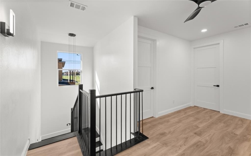 5204 Gibson Drive, The Colony, TX 75056, 4 Habitaciones Habitaciones , ,5 BañosBaños,Residential,En Venta,5204 Gibson Drive,0,21204515