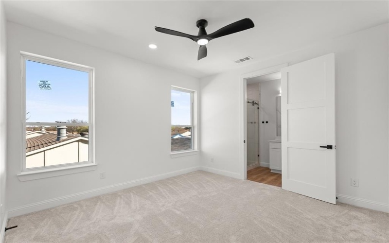 5204 Gibson Drive, The Colony, TX 75056, 4 Habitaciones Habitaciones , ,5 BañosBaños,Residential,En Venta,5204 Gibson Drive,0,21204515