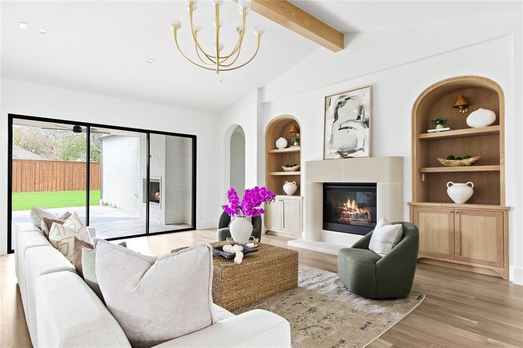 8703 Redondo Drive, Dallas, TX 75218, 4 Habitaciones Habitaciones , ,5 BañosBaños,Residential,En Venta,8703 Redondo Drive,0,21206129