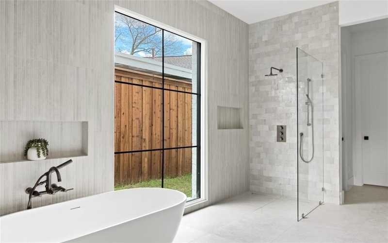 8703 Redondo Drive, Dallas, TX 75218, 4 Habitaciones Habitaciones , ,5 BañosBaños,Residential,En Venta,8703 Redondo Drive,0,21206129